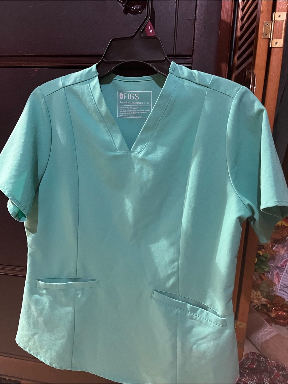 FIGS Women's Short Sleeve V-Neck Top in Teal